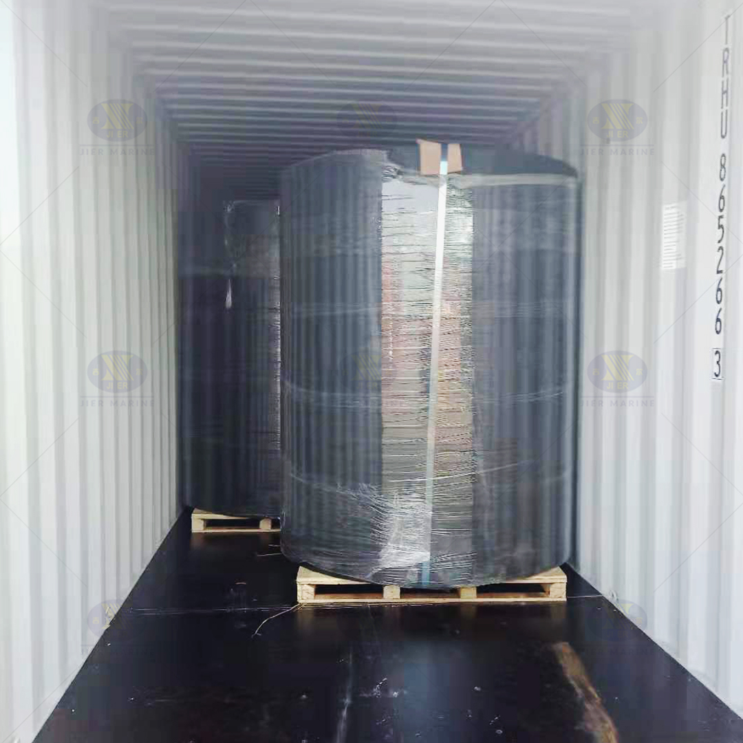 Ang Jier Marine Cylindrical Fenders ay handa na para sa pag -install (2)