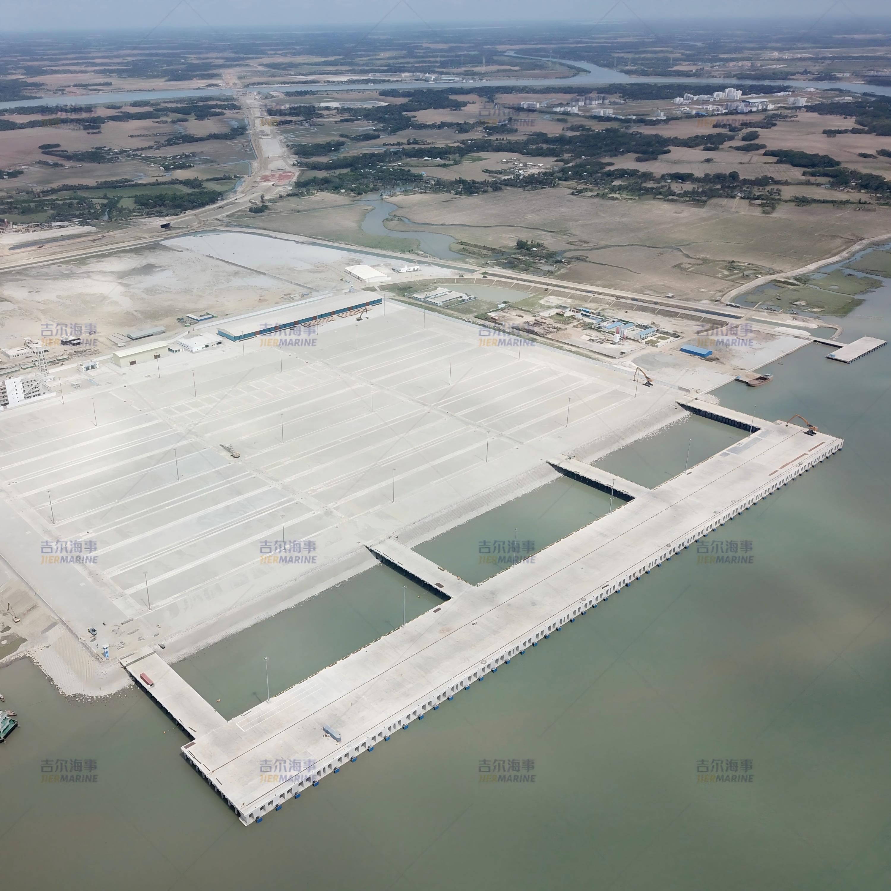 Nag -install kami ng mga bollard para sa Payra Port Terminal