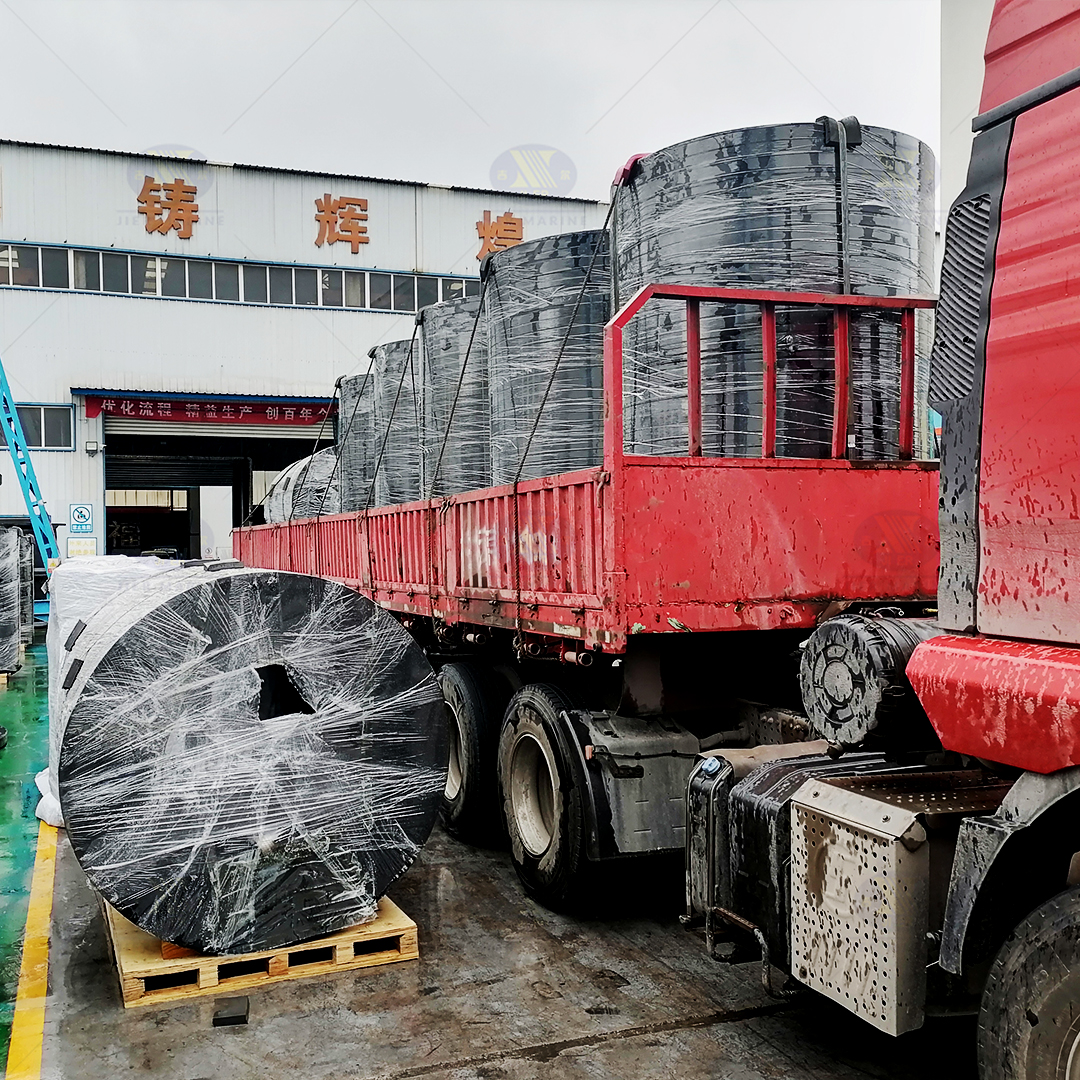 Ang Jier Marine Cylindrical Fenders ay handa na para sa pag -install (3)